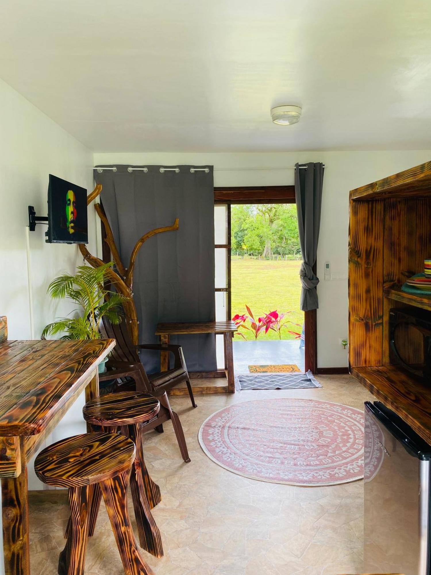 Huahine Serenity Cottage Maroe Bagian luar foto